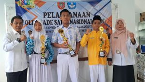  Juara I Lomba Olimpiade Sains Nasional (OSN) SMP dalam Bidang Ilmu Pengetahuan Alam tingkat Kabupaten Kotawaringin Barat Tahun 2024/2025.